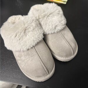 Loft Fur-Lined Slippers